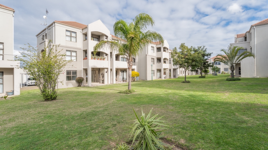 To Let 2 Bedroom Property for Rent in Vredekloof East Western Cape